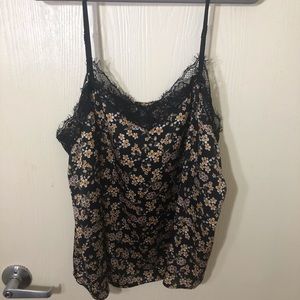 Patterned tank